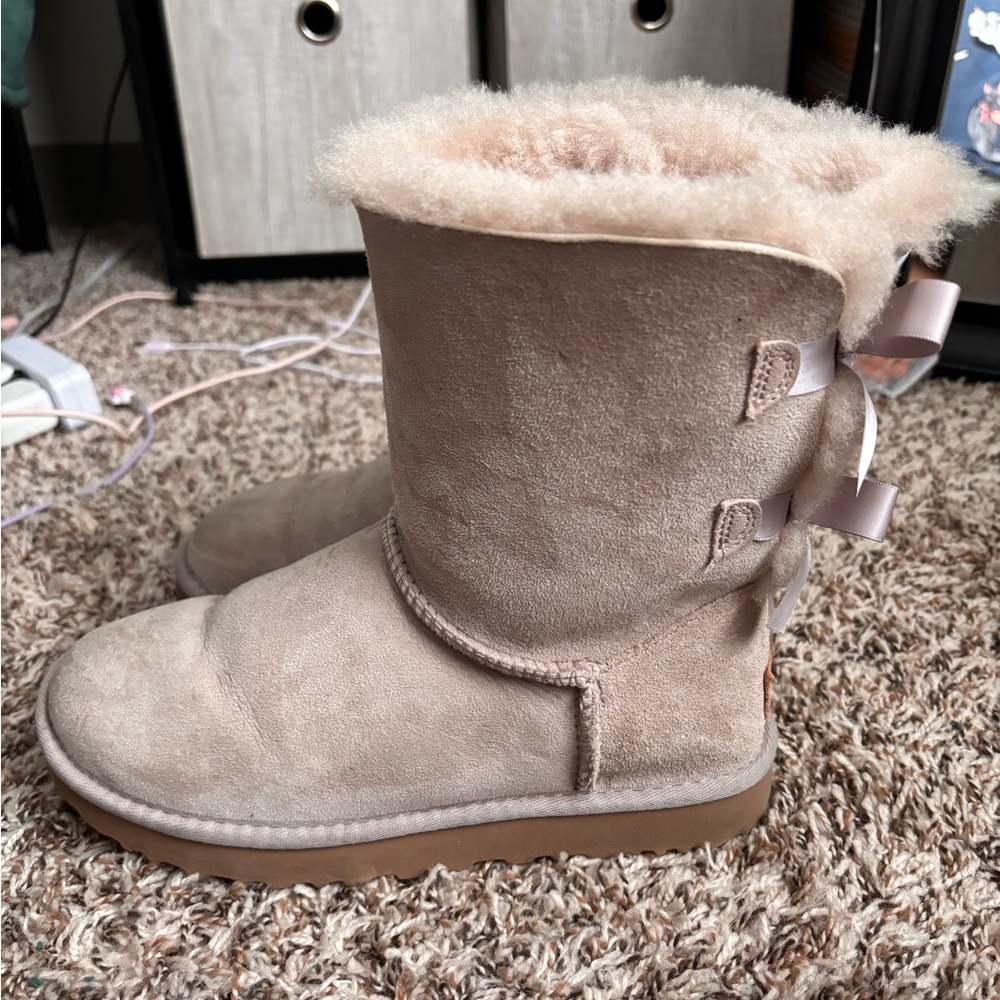 Bailey Bow Uggs - image 3